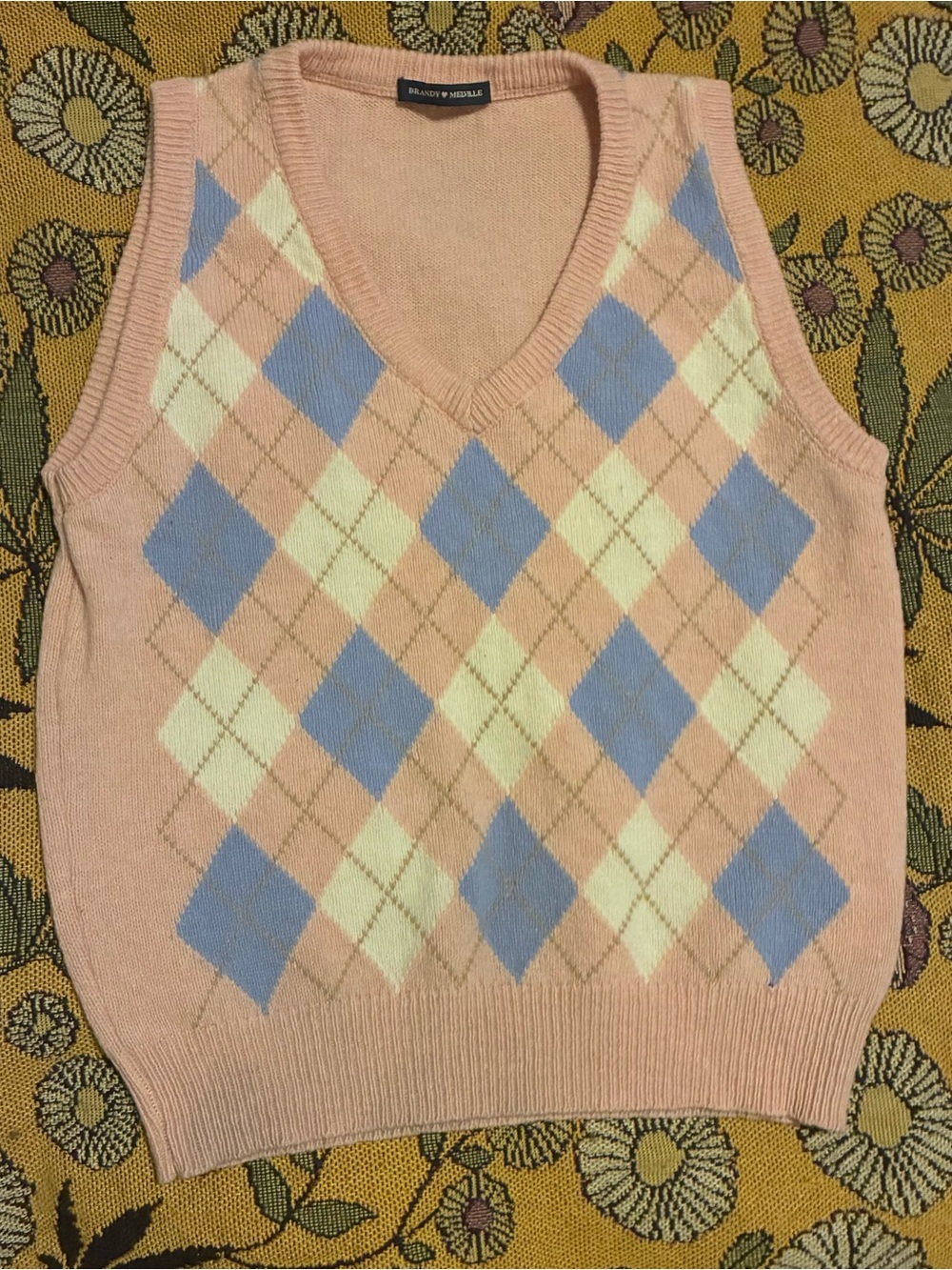 Brandy Melville Argyle V-Neck Sweater Vest - pink with baby blue & white
